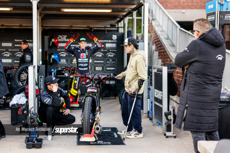 004 20250427 wst 2184